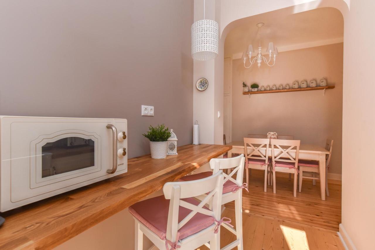 Apartament Chez Marie ~ Cozy One-bedroom With Balcony